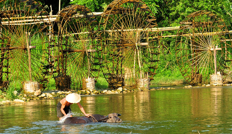 water wheels in Pu Luong