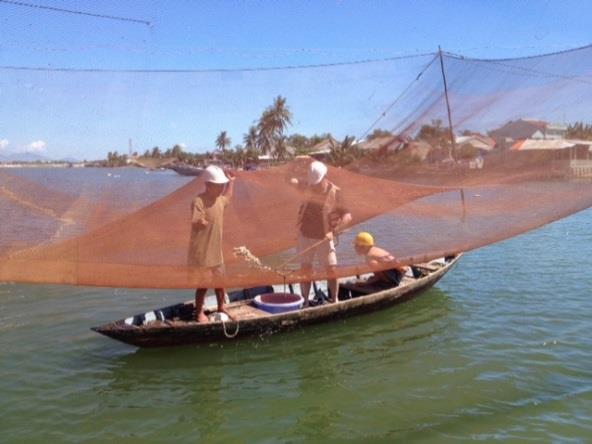 Fishing in Hoian