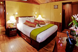 Deluxe Cabin Valentine Junk Halong Bay Vietnam